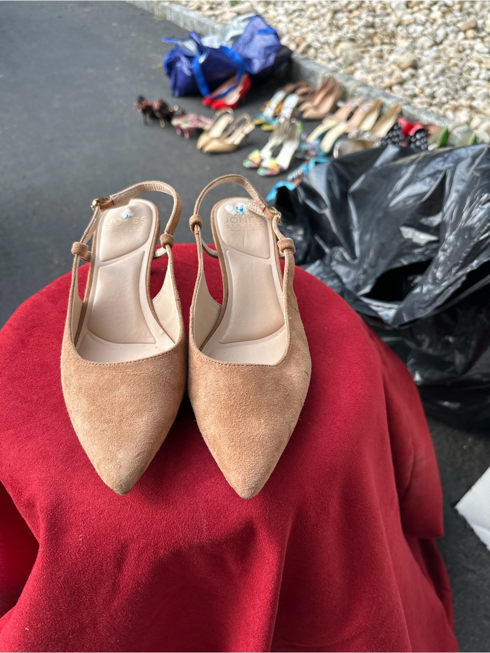 Jones New York Tan Suede Pointed Slingback Heels